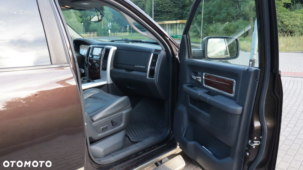 Dodge RAM 1500 5.7 4x4 - 12