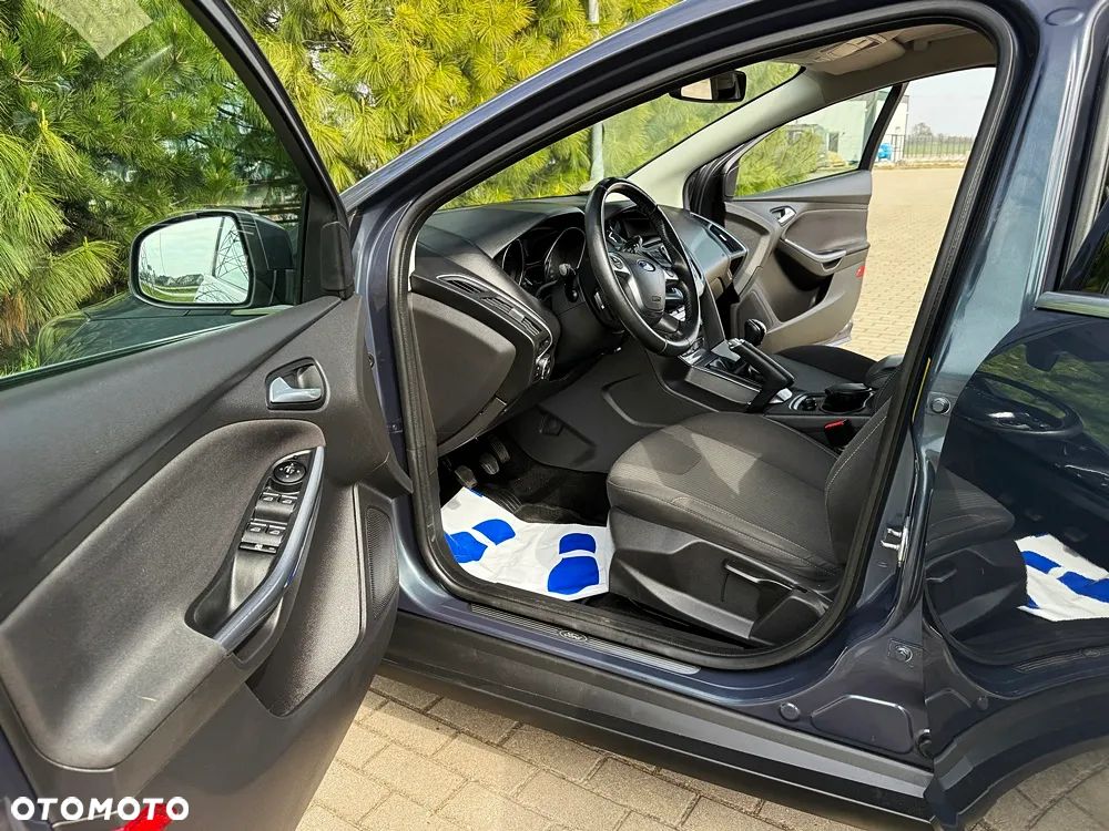 Ford Focus 1.6 TDCi DPF Titanium - 27