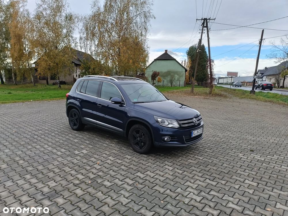Volkswagen Tiguan 2.0 TDI DPF BlueMotion Technology Lounge Sport & Style - 9