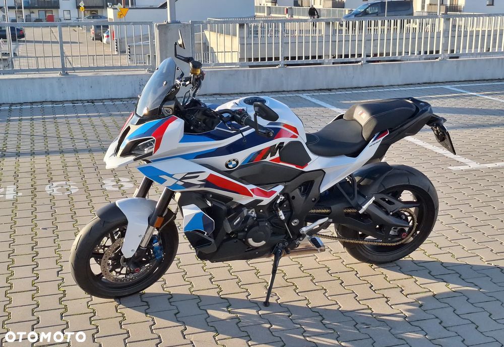 BMW XR - 10