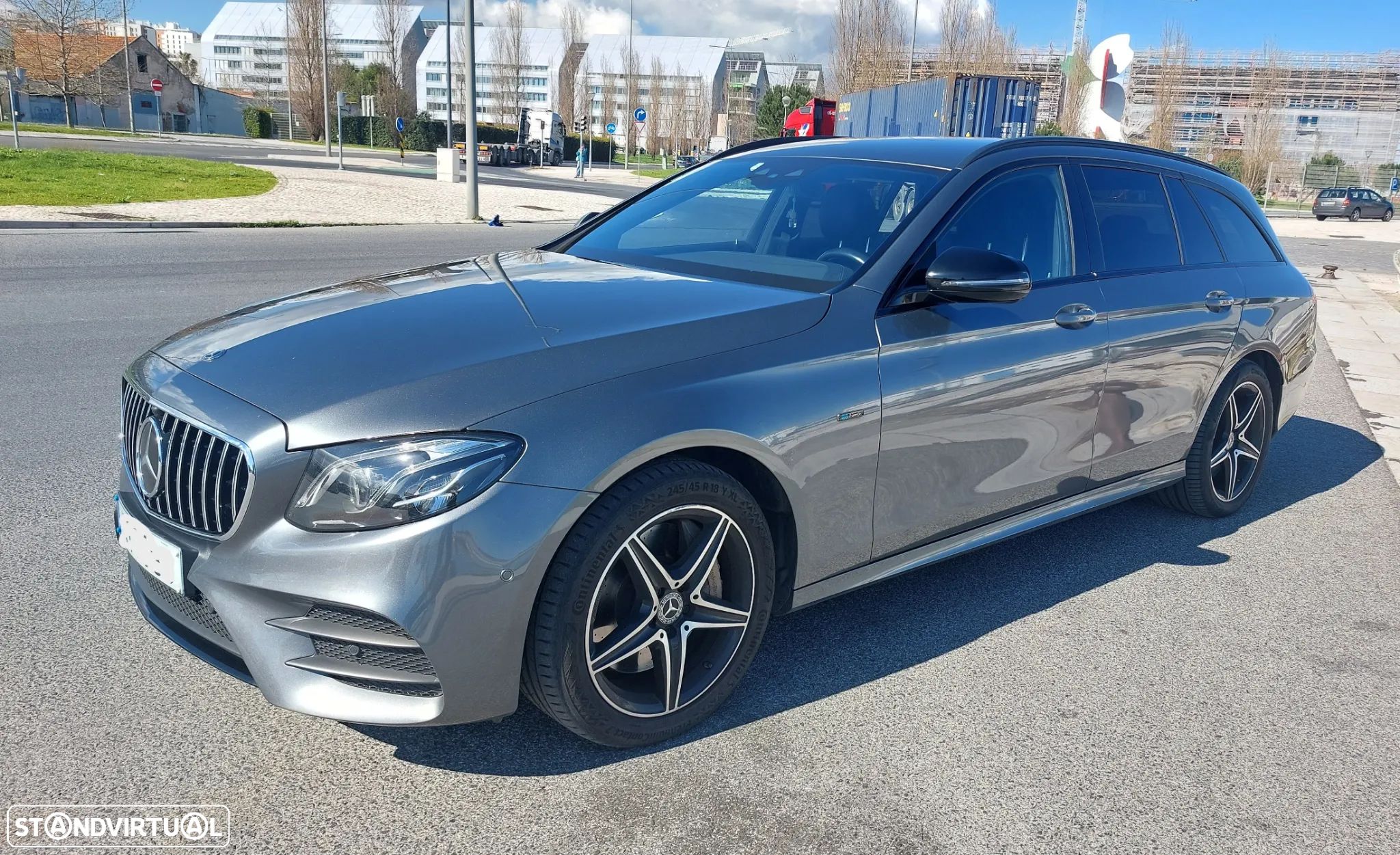 Mercedes-Benz E 300 de AMG Line - 1