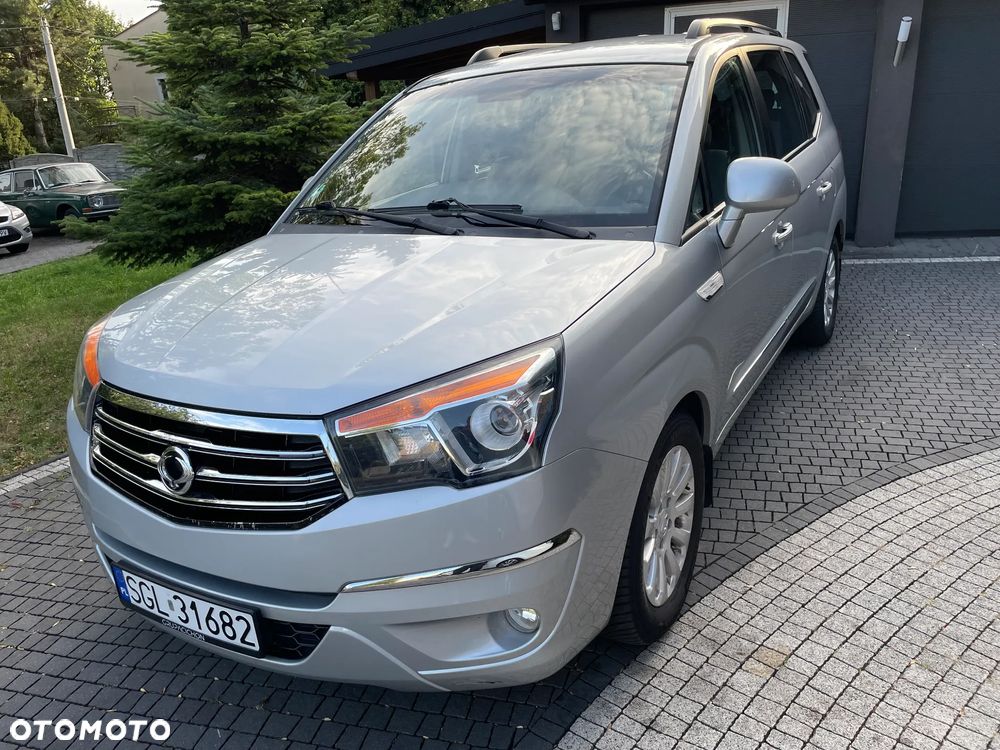 SsangYong/KGM Rodius 2.0 e-XDi200 Crystal - 4