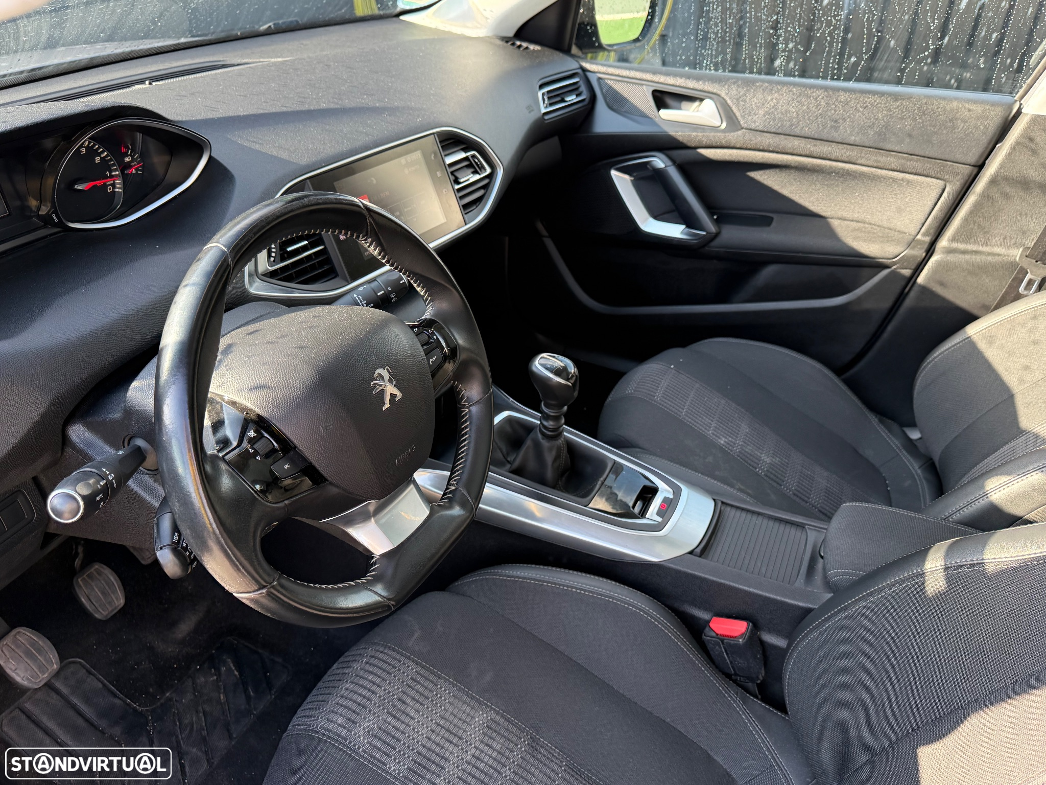 Peugeot 308 1.2 PureTech Allure Full LED - 29