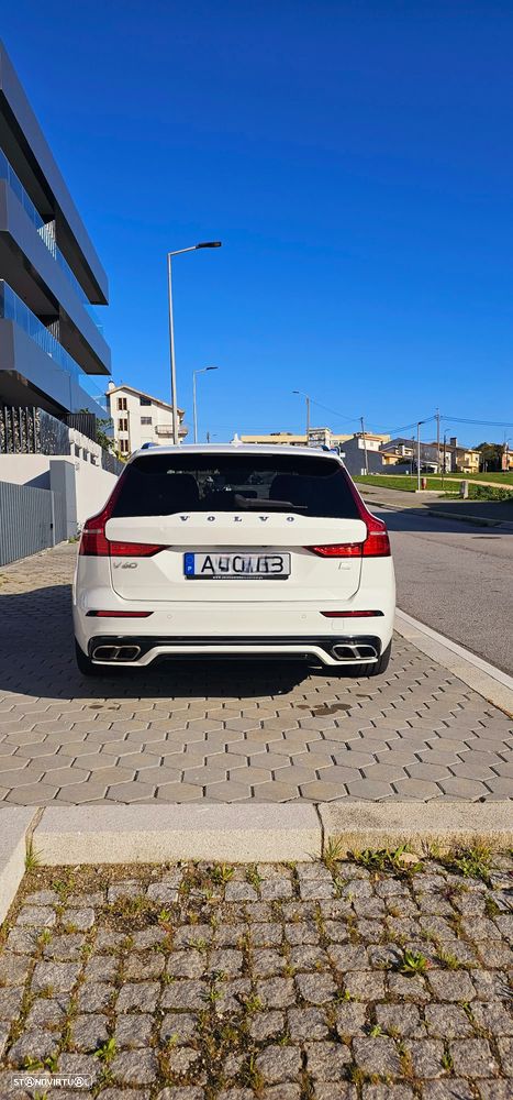 Volvo V60 2.0 T6 AWD TE R-Design - 4