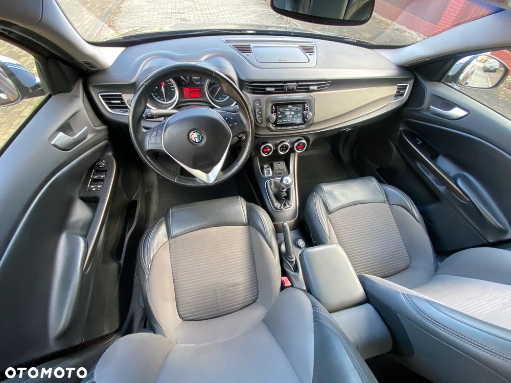 Alfa Romeo Giulietta 2.0 JTDM 16V Veloce - 11