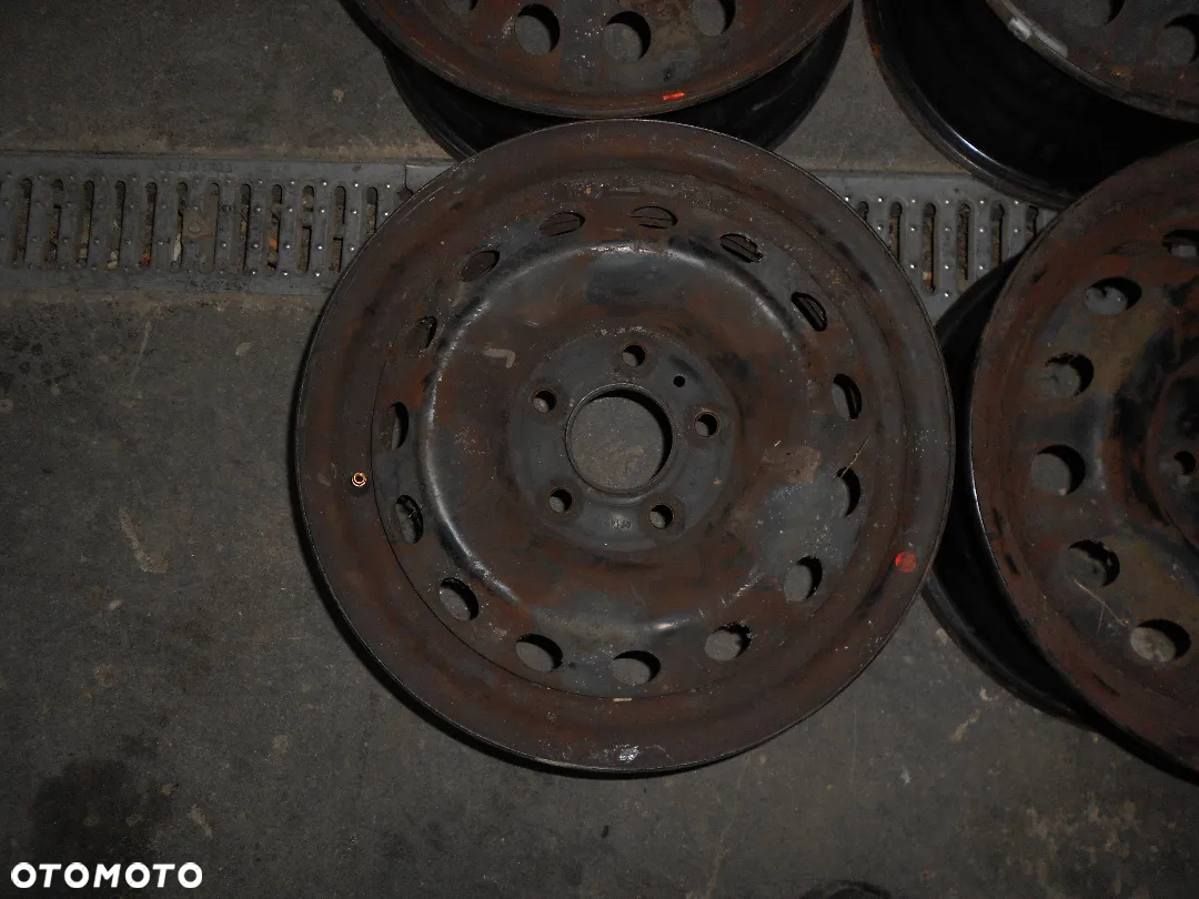 Felga stalowa Kia CEED VENGA OE 6.0" x 15" 5x114.3 ET 48 52910-1P000 - 3