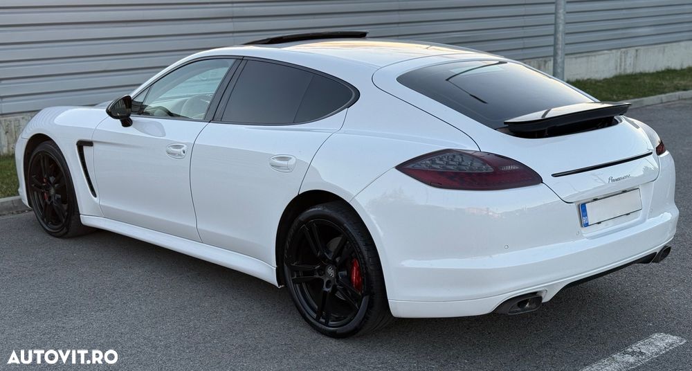 Porsche Panamera - 5