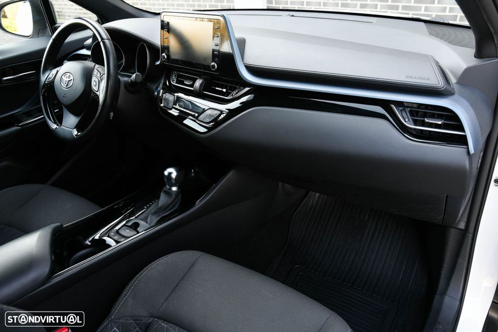Toyota C-HR 1.8 Hybrid Square Collection - 21