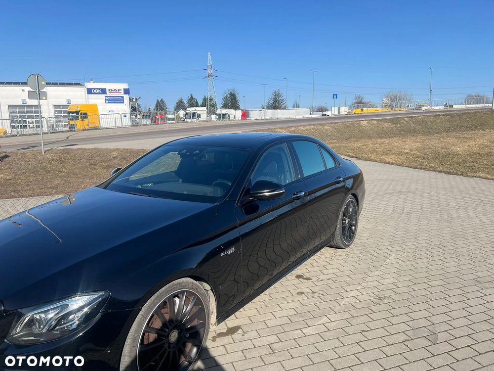 Mercedes-Benz Klasa E 43 AMG 4Matic 9G-TRONIC - 3