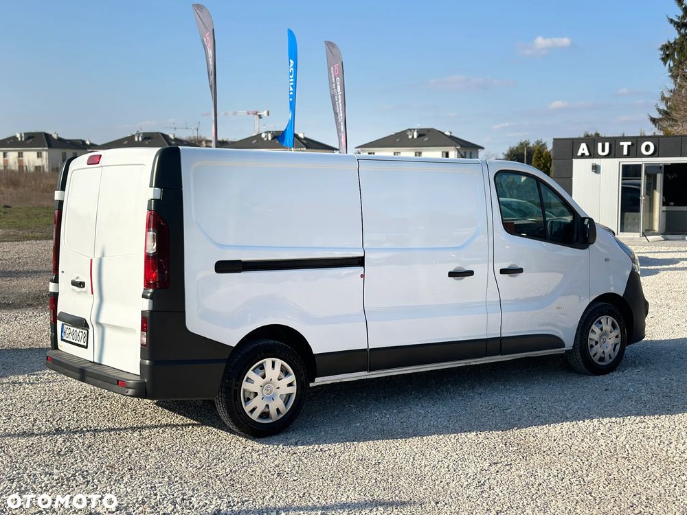 Opel Vivaro - 10