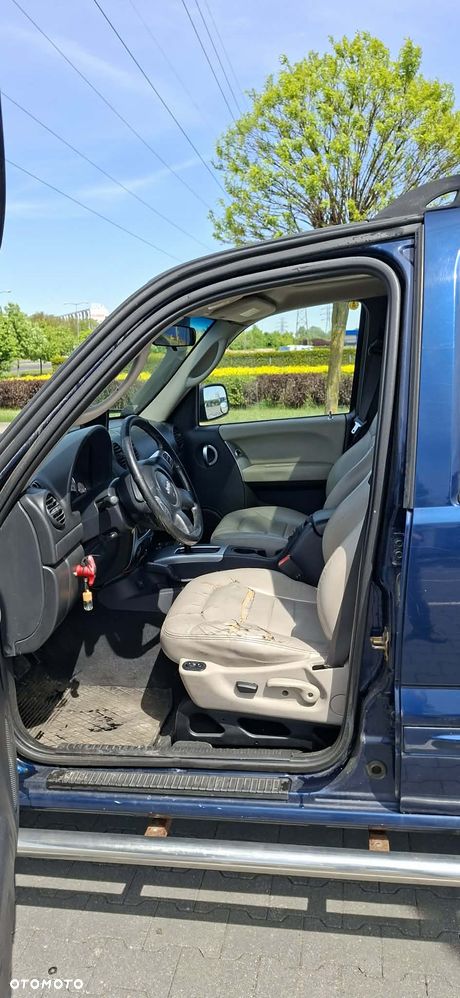 Jeep Liberty 3.7 4x4 - 4