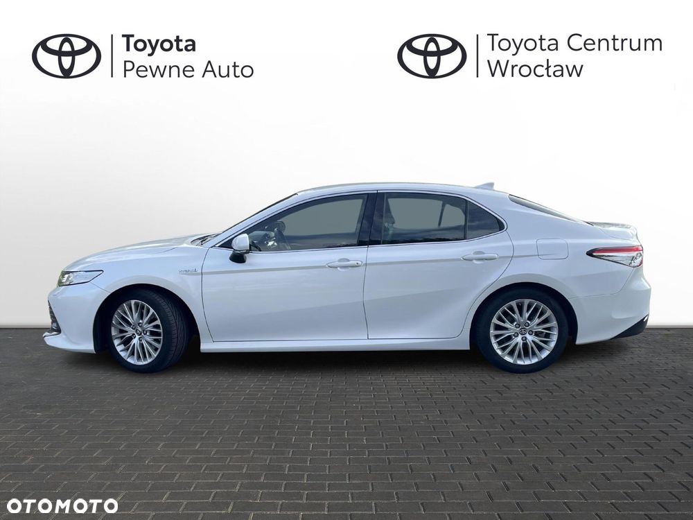 Toyota Camry 2.5 Hybrid Executive CVT - 2