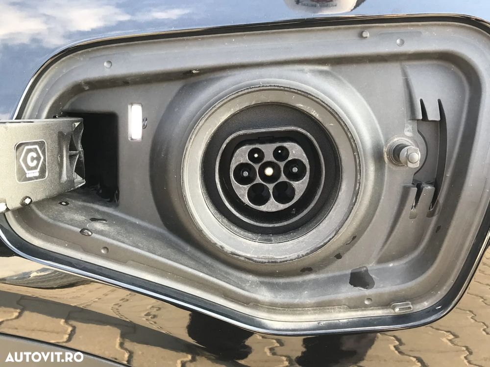 BMW X2 xDrive25e AT PHEV - 38