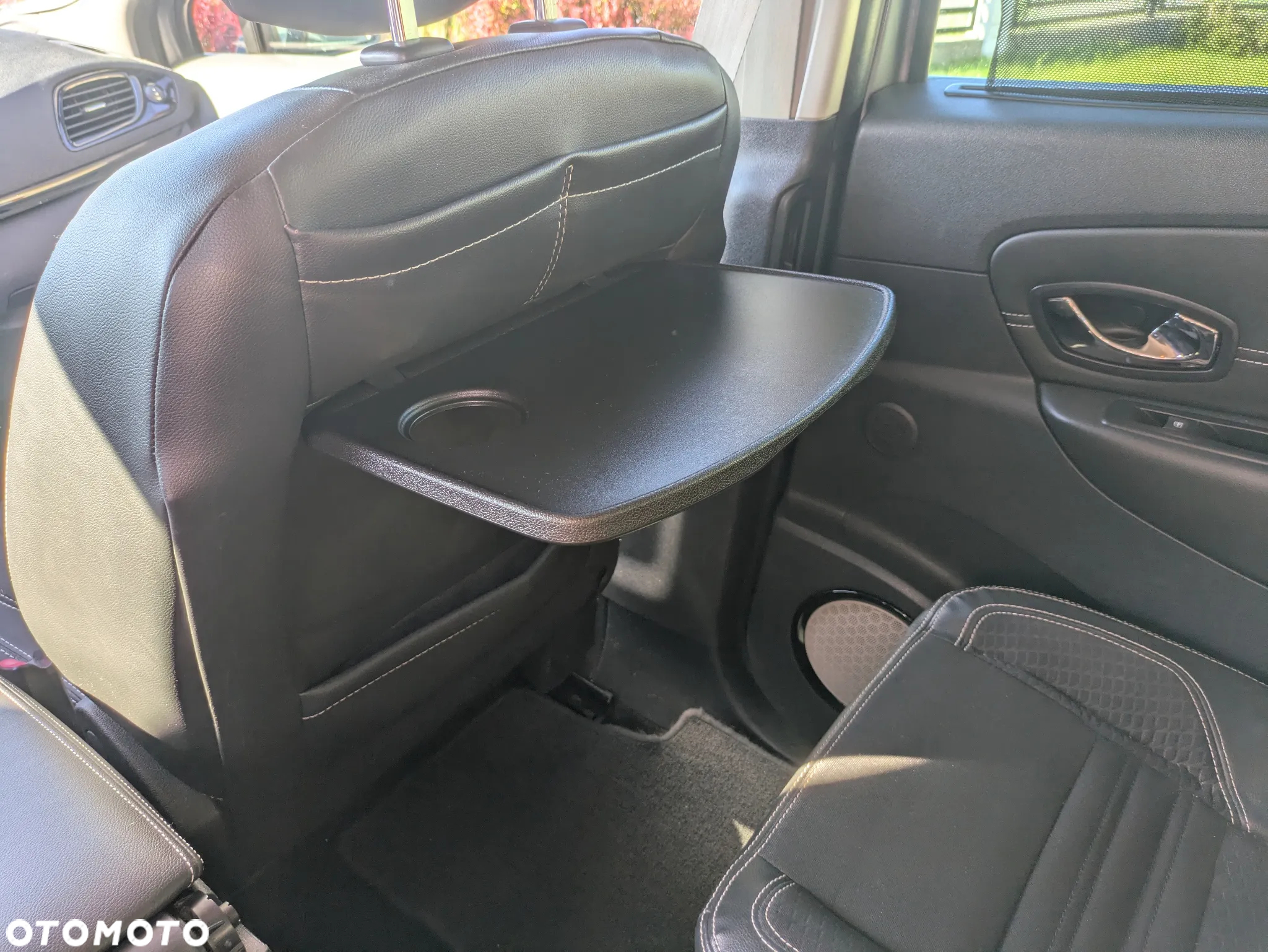 Renault Scenic ENERGY TCe 130 BOSE EDITION - 10