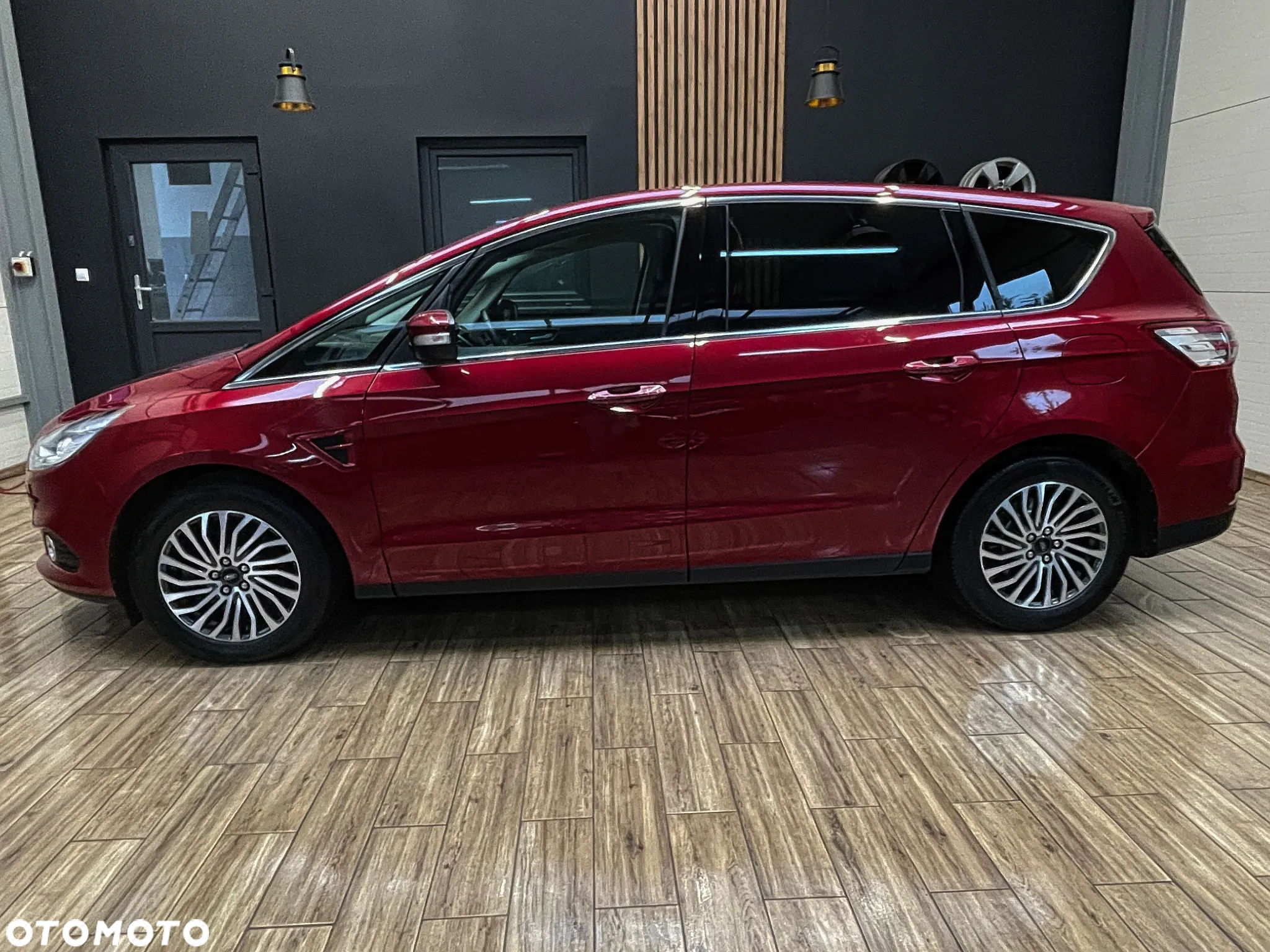 Ford S-Max 2.0 EcoBlue Titanium - 11