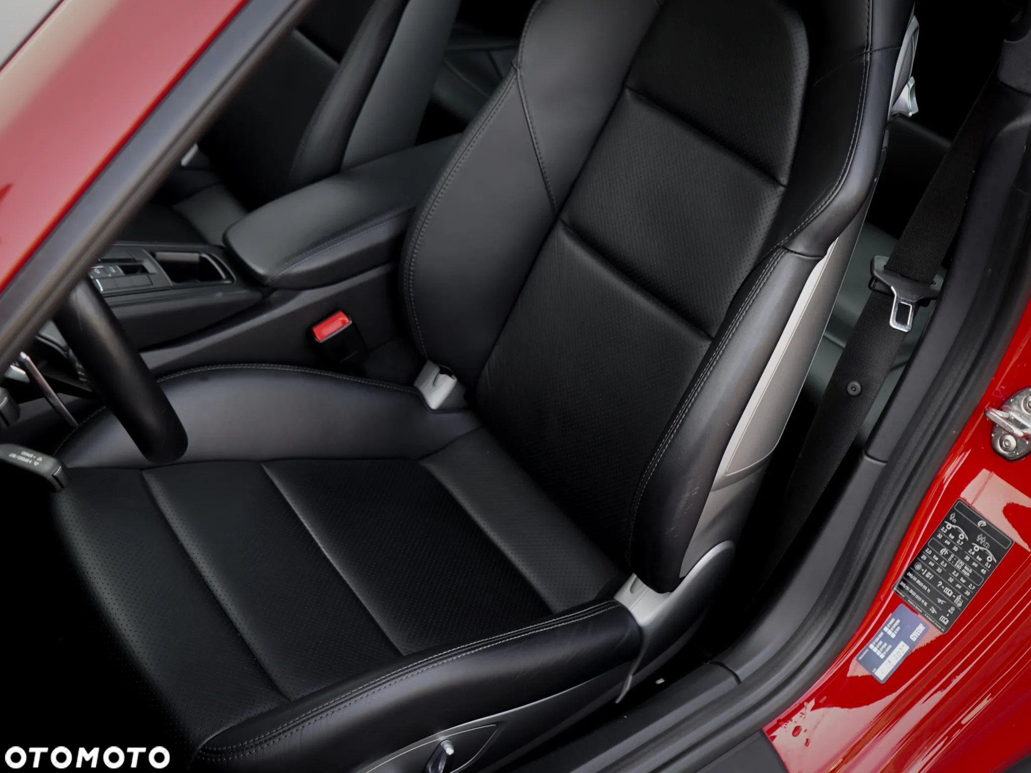 Porsche 911 Carrera 4 GTS PDK - 24