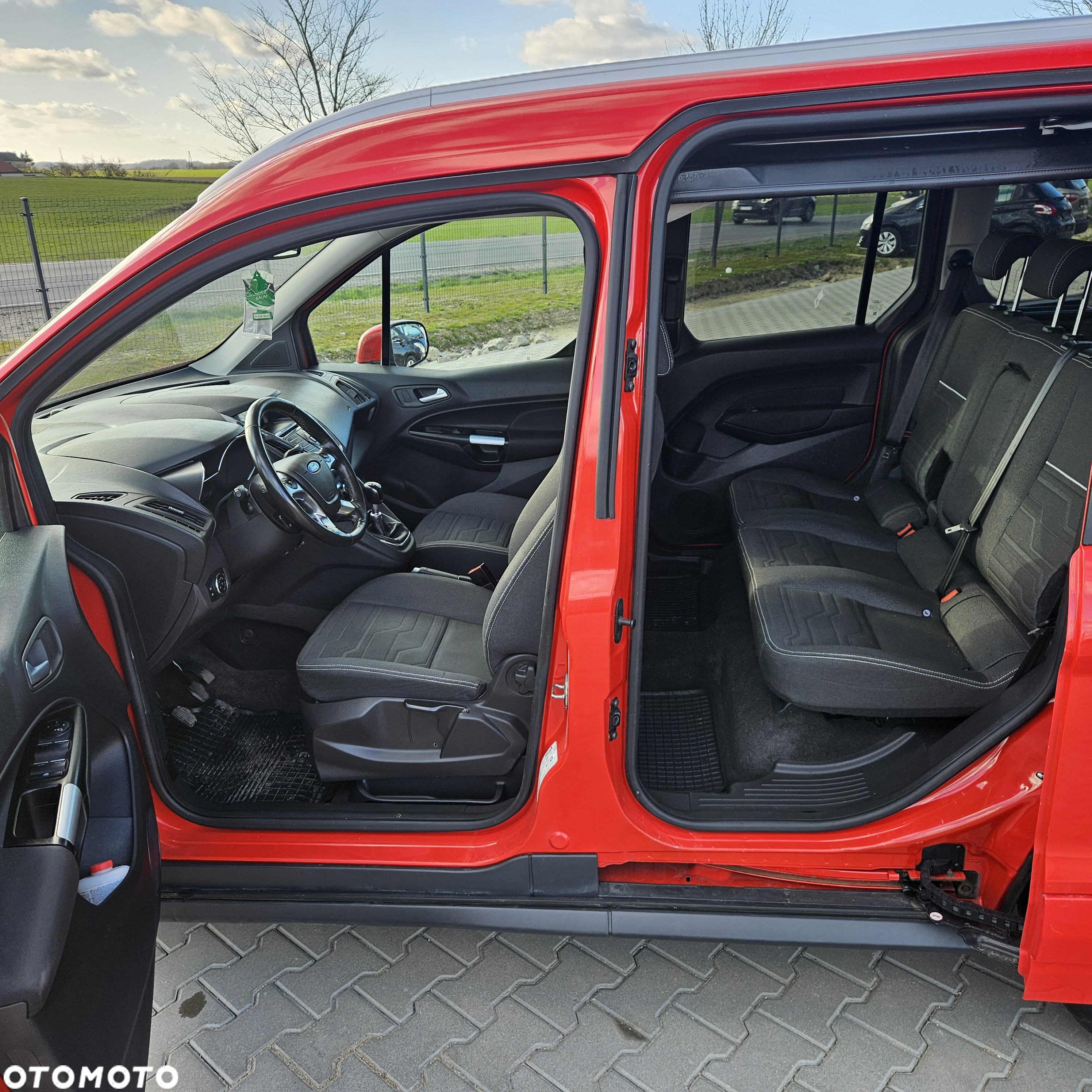 Ford Tourneo Connect 1.0 EcoBoost Start-Stop Titanium - 16