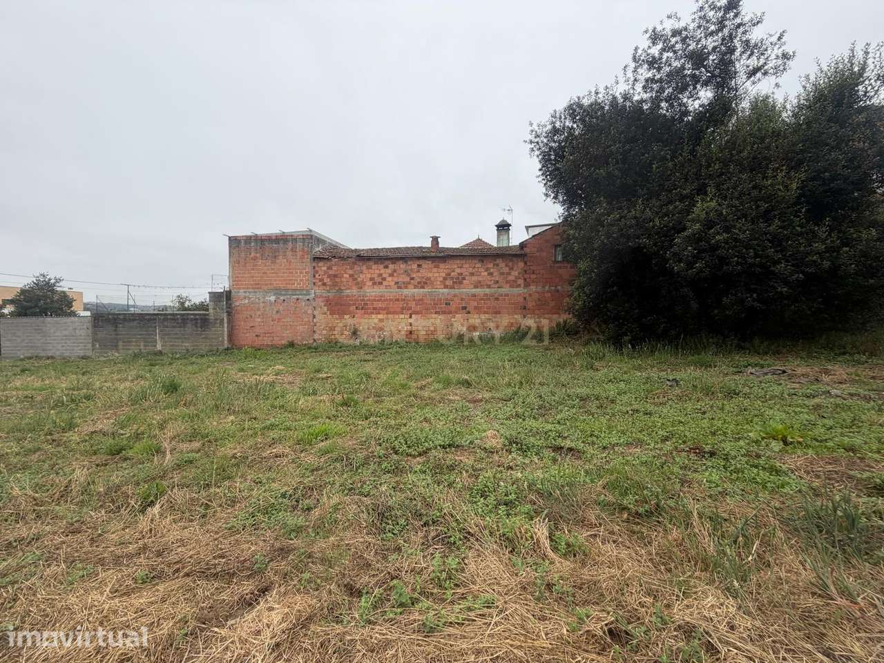 Terreno à venda em Colmeias, Leiria - 990m² - Grande imagem: 3/10