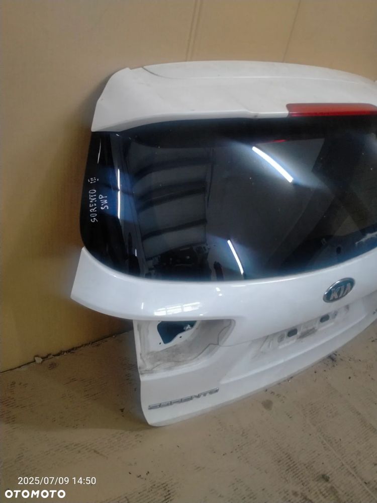 KIA SORENTO III klapa bagaznika lak SWP - 2