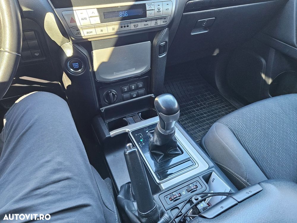 Toyota Land Cruiser 2.8l D-4D 204 CP A/T 7 locuri Executive - 13