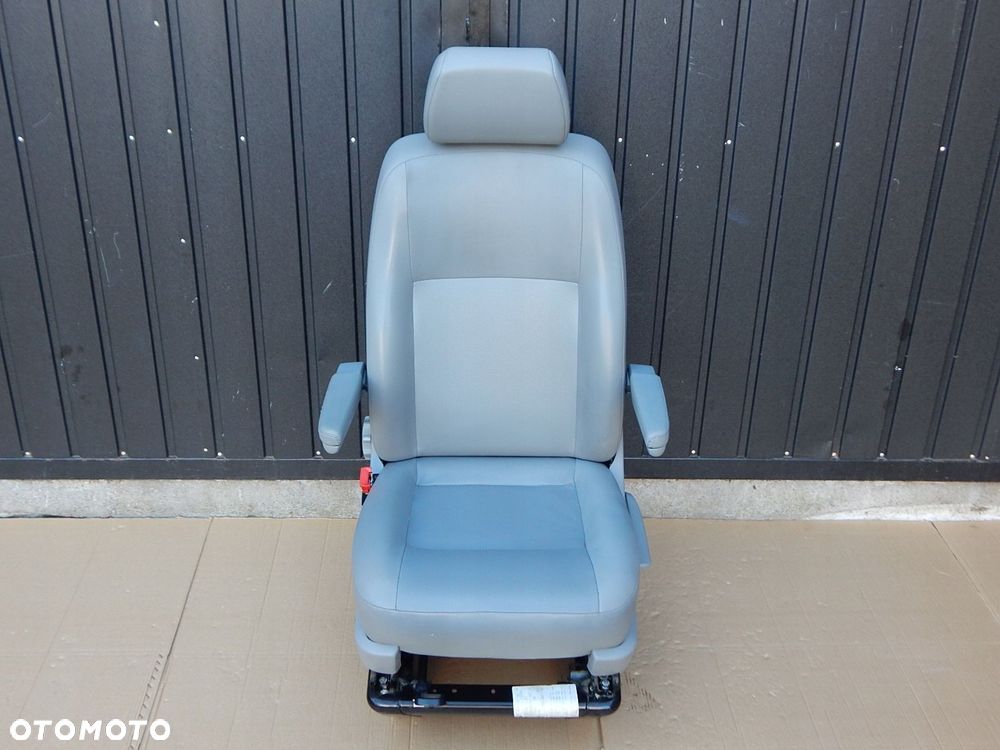 vw t5 lift fotel kierowcy lewy przód skaj podłokietnik podstawa skaj - 1