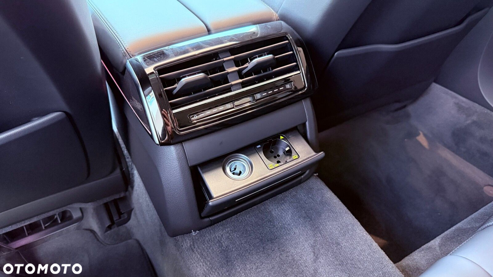 Audi A8 - 36