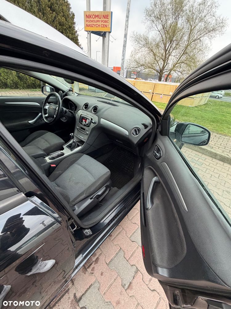 Ford Mondeo - 10