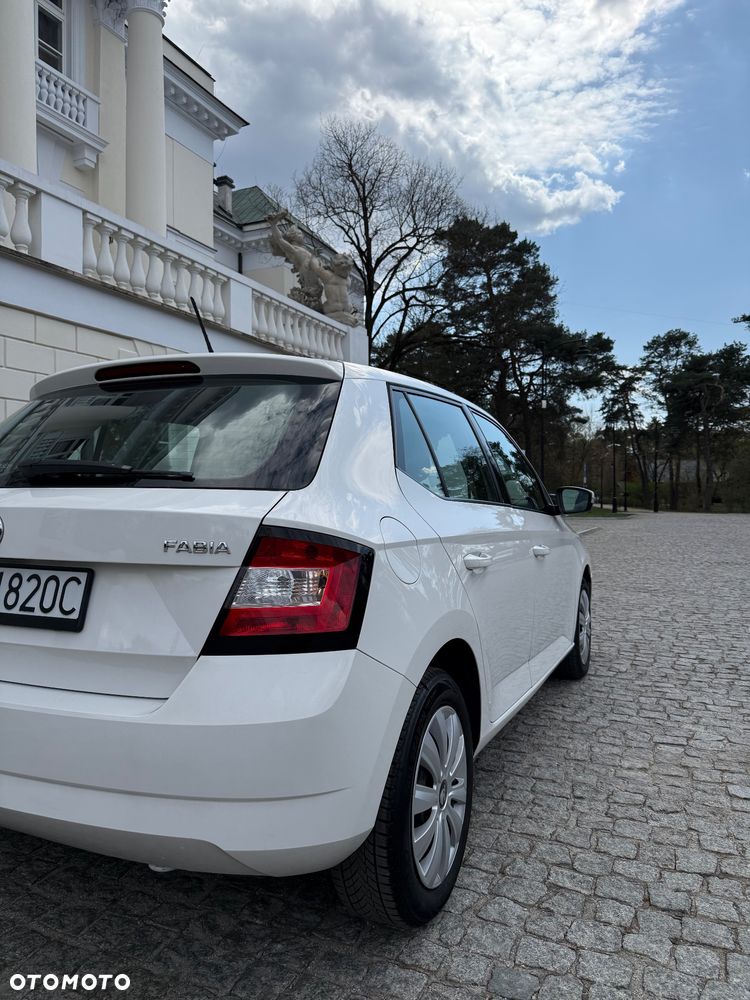 Skoda Fabia 1.2 TSI Active - 14