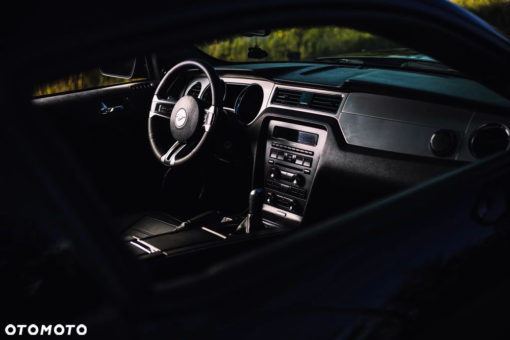 Ford Mustang 3.7 V6 - 10