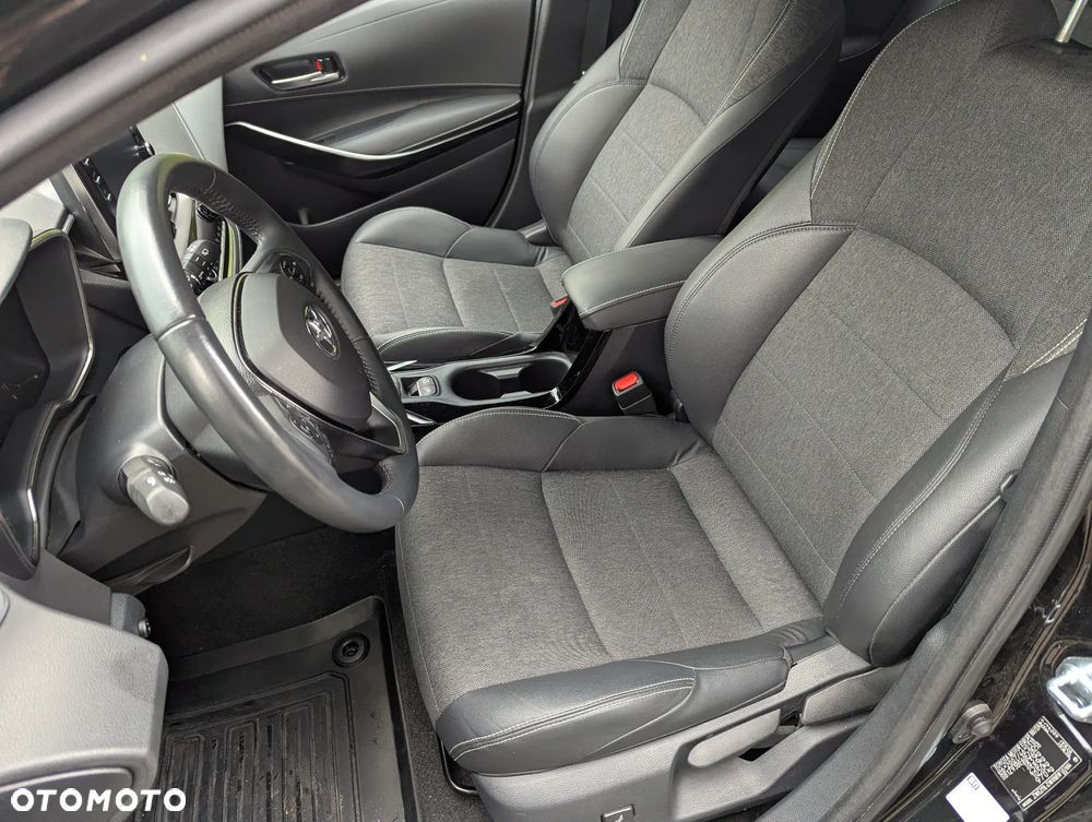 Toyota Corolla 1.8 Hybrid Comfort - 6