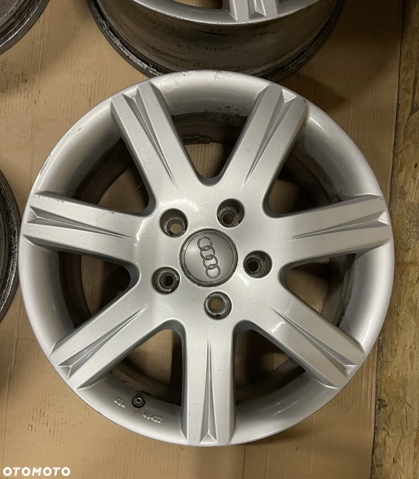 Felgi aluminiowe 7,5J x 18H2 ET53 Audi komplet - 7
