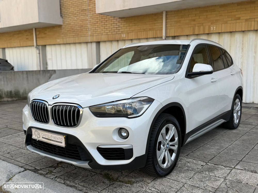 BMW X1 18 d sDrive xLine - 1