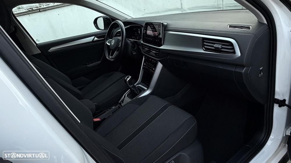 VW T-Roc 1.5 TSI Life DSG - 24