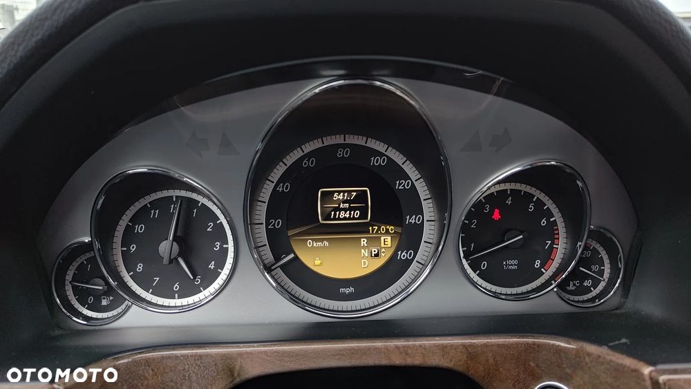 Mercedes-Benz Klasa E 350 4Matic 7G-TRONIC Elegance - 9