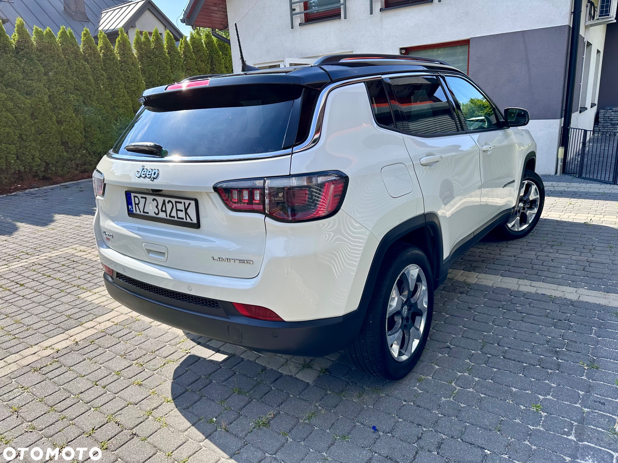 Jeep Compass - 9