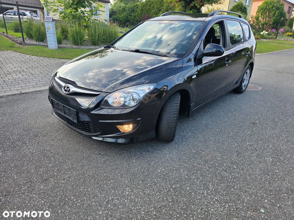 Hyundai i30 1.4 Base + World Cup - 19