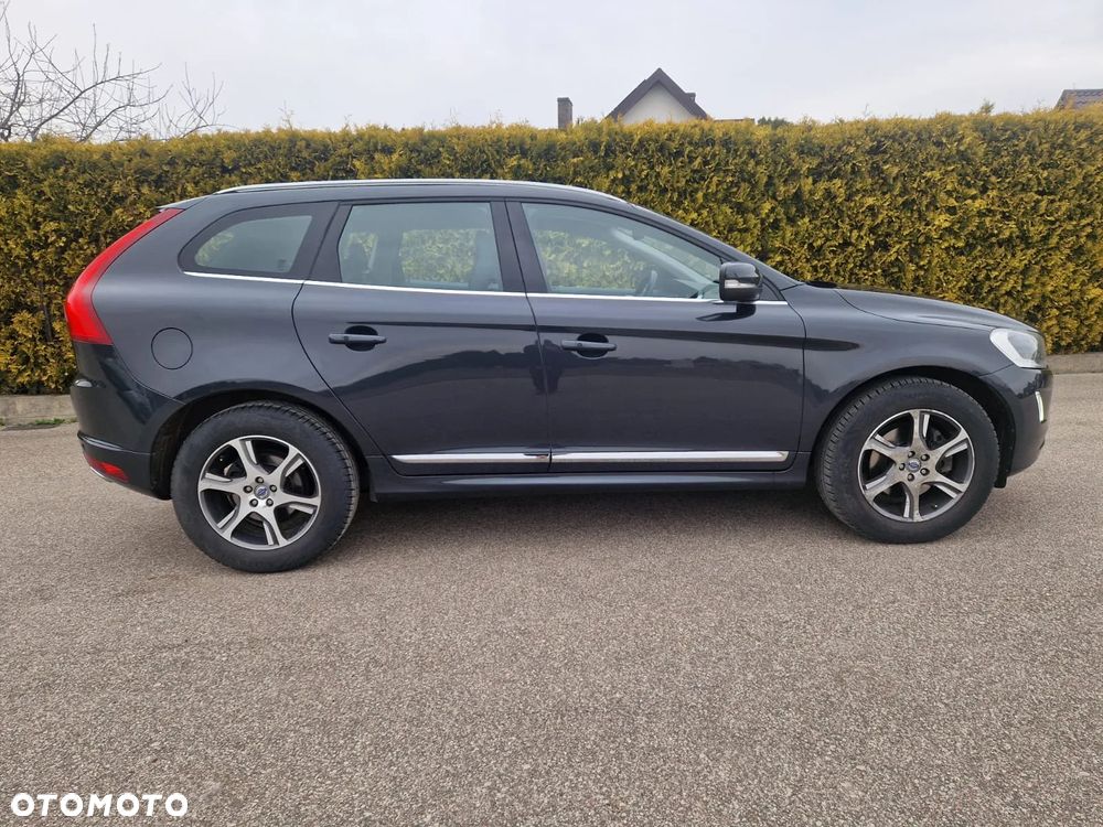 Volvo XC 60 D4 Geartronic Summum - 10