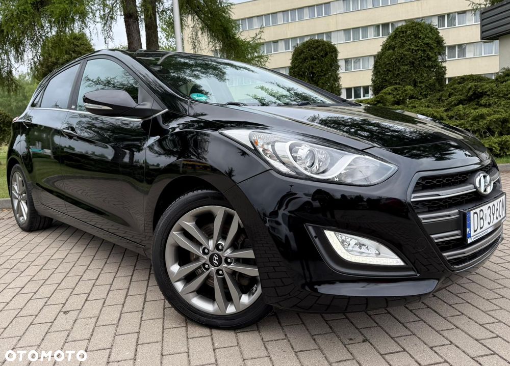 Hyundai i30 blue 1.6 GDI Passion - 13