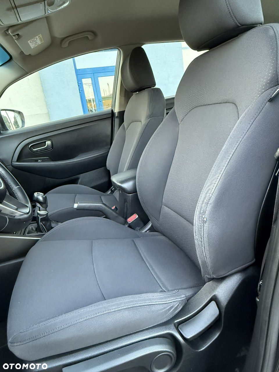 Kia Carens - 13