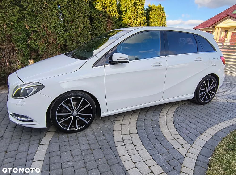 Mercedes-Benz Klasa B 180 AMG Line - 15
