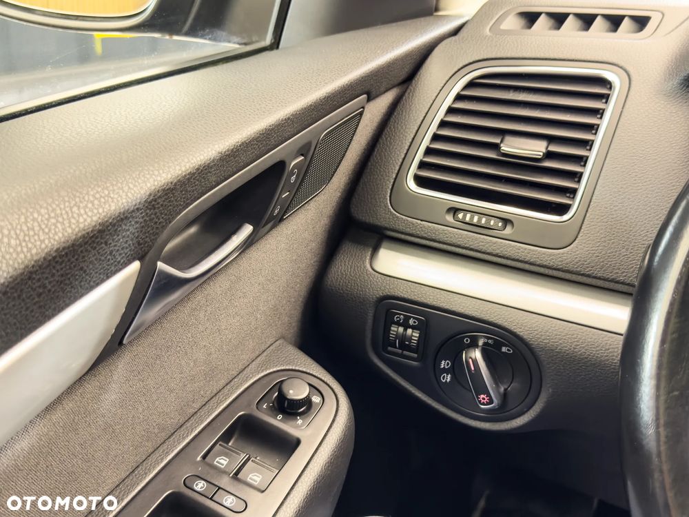 Volkswagen Sharan 2.0 TDI BlueMotion Technology Highline - 34
