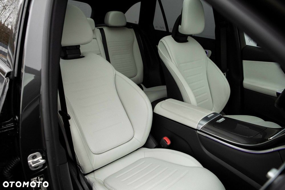 Mercedes-Benz GLC - 30