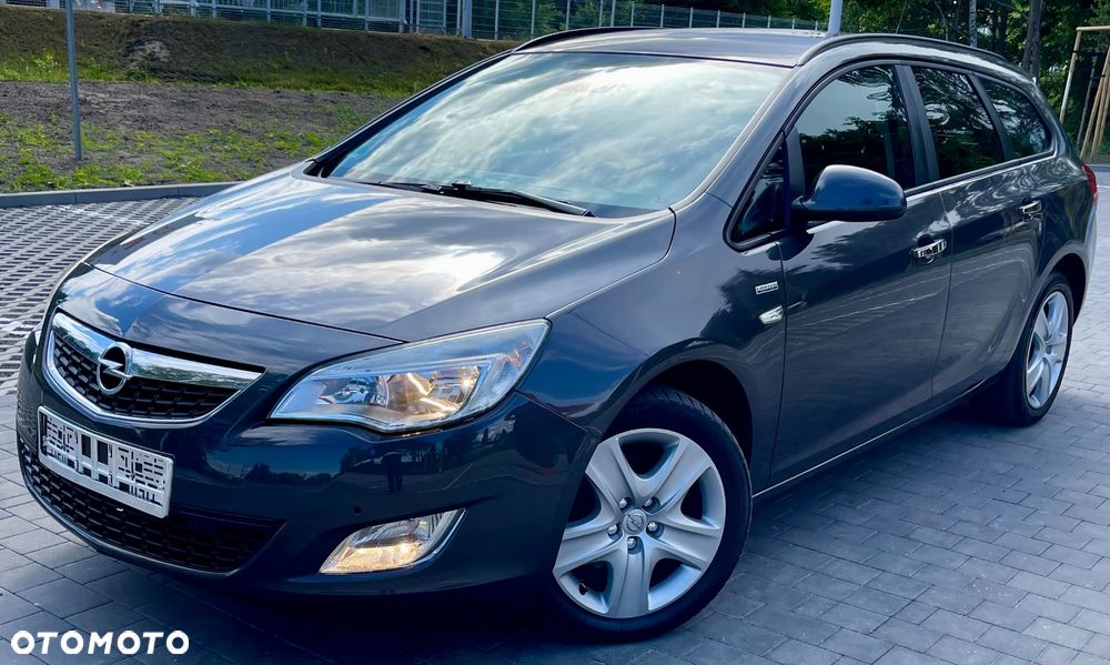 Opel Astra 1.7 CDTI DPF Cosmo - 1