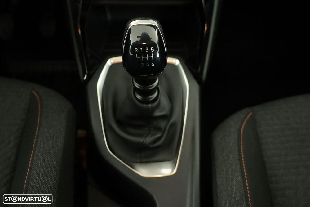 Peugeot 208 1.2 PureTech Style - 14