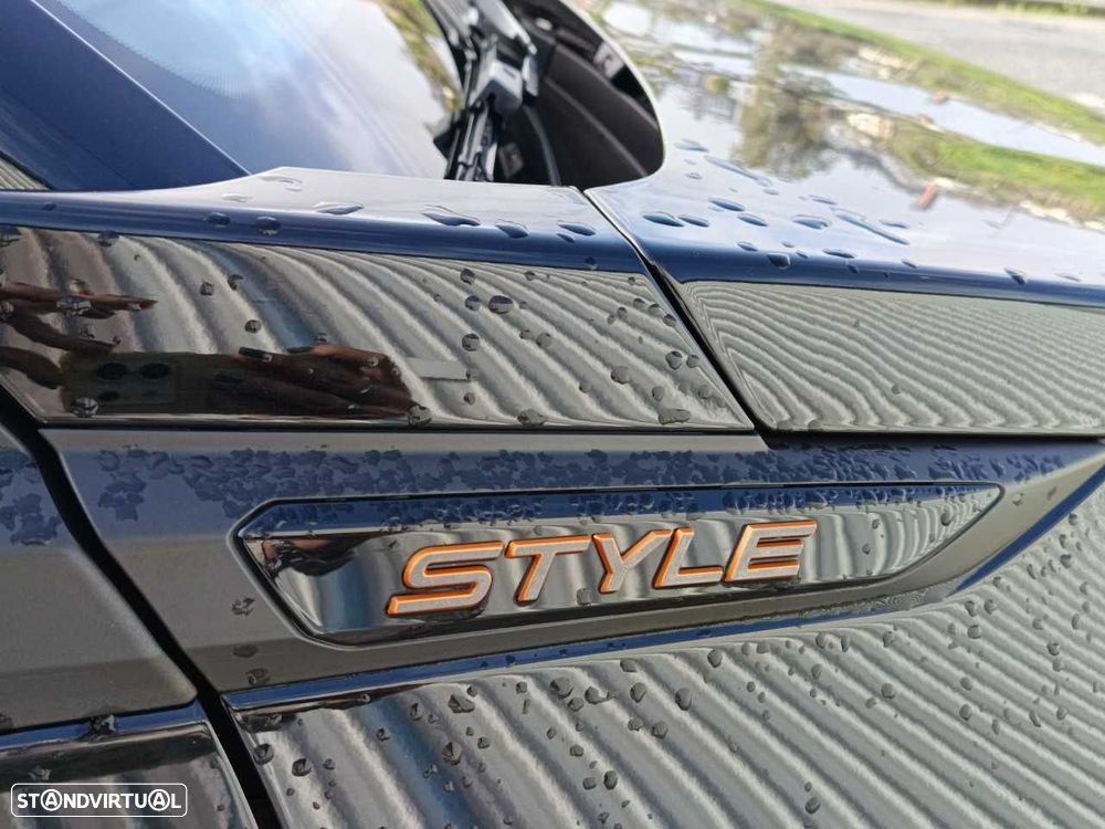 Peugeot 2008 1.2 Style - 15