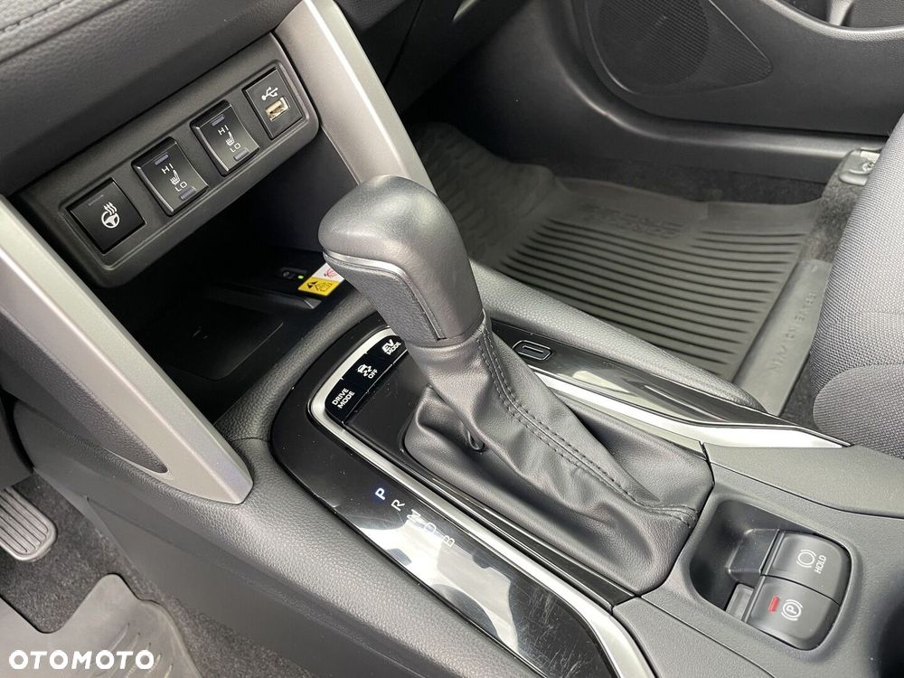 Toyota Corolla Cross - 24