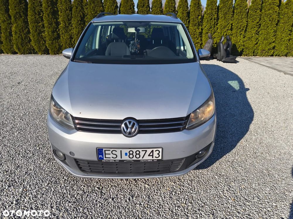 Volkswagen Touran - 1