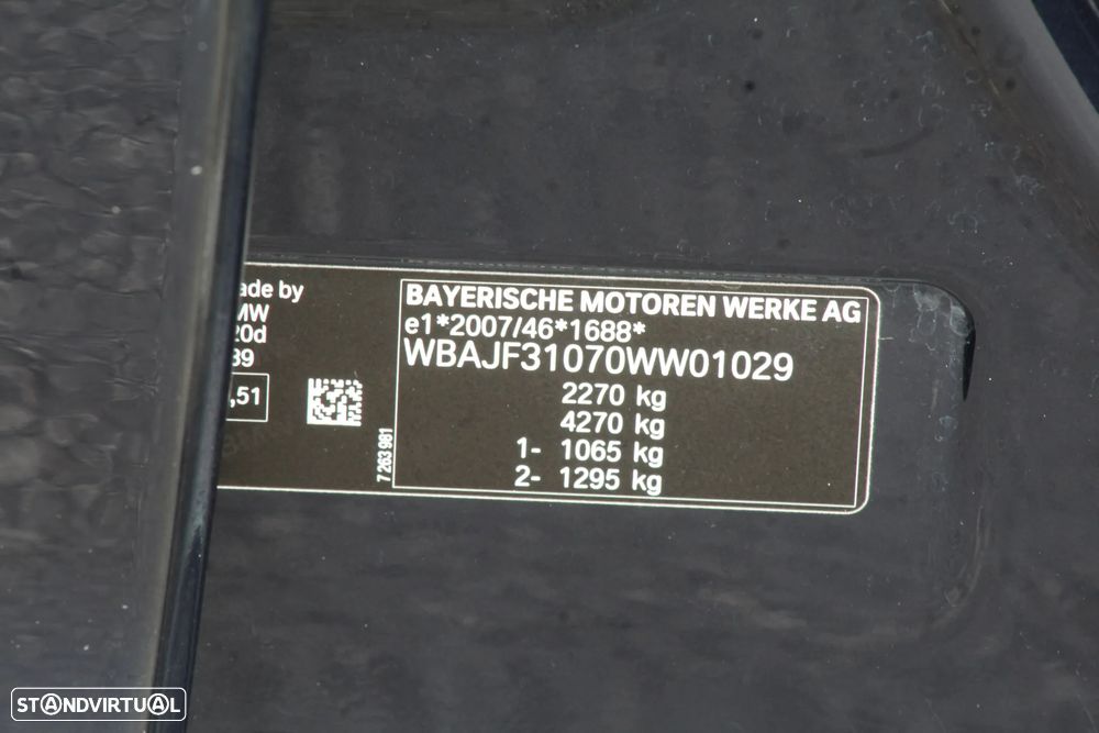 BMW 520 d Line Luxury Auto - 35