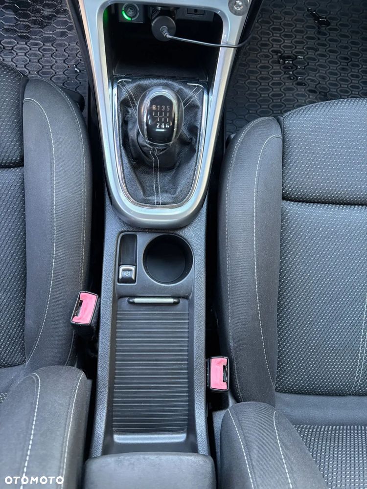 Opel Astra 1.4 T Cosmo - 9