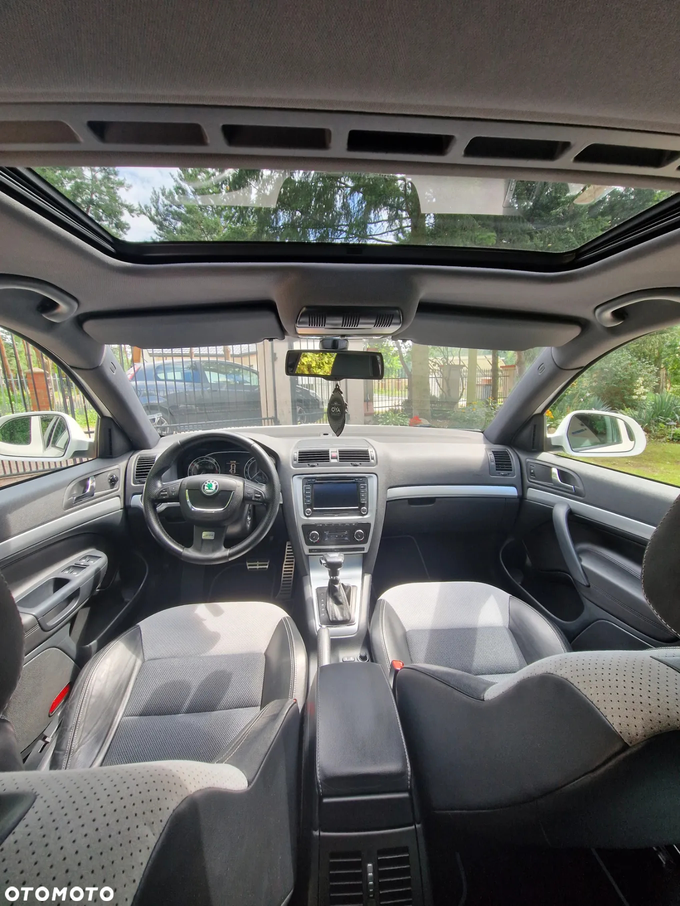 Skoda Octavia 2.0 TDI CR DPF DSG RS - 14